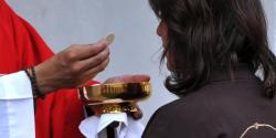 Díky eucharistii se ´měním v Ježíše´... Díky eucharistii se ´měním v Ježíše´...