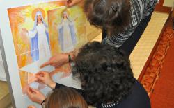 Křesťané se obracejí i k Marii. Někteří k ní ale cestu nenacházejí Křesťané se obracejí i k Marii. Někteří k ní ale cestu nenacházejí